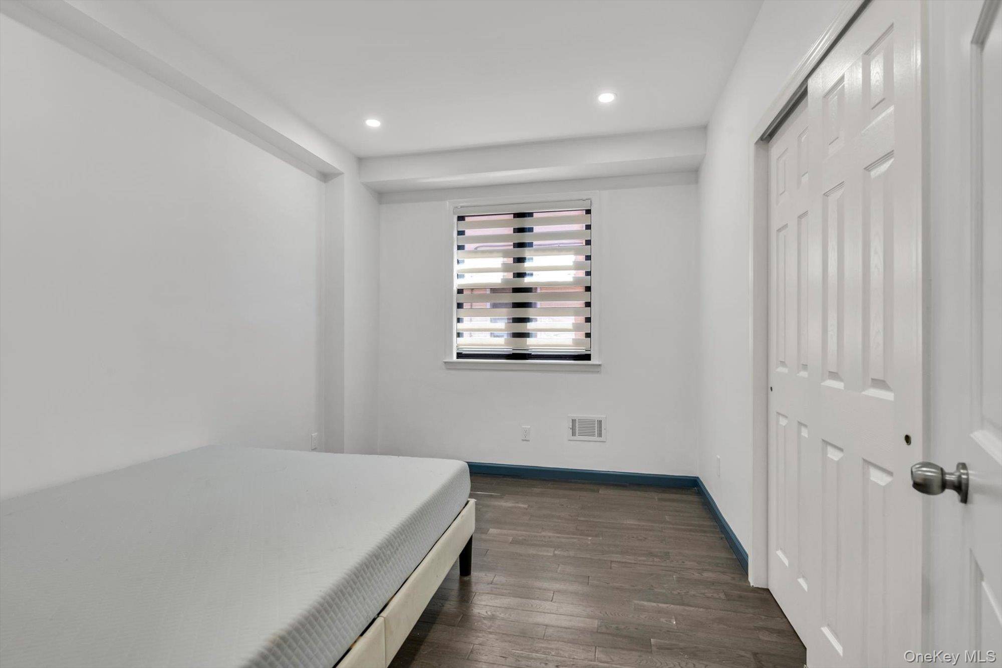 Casa com 5 Quartos à Venda em Fresh Meadows - Nova Iorque - EUA - 7