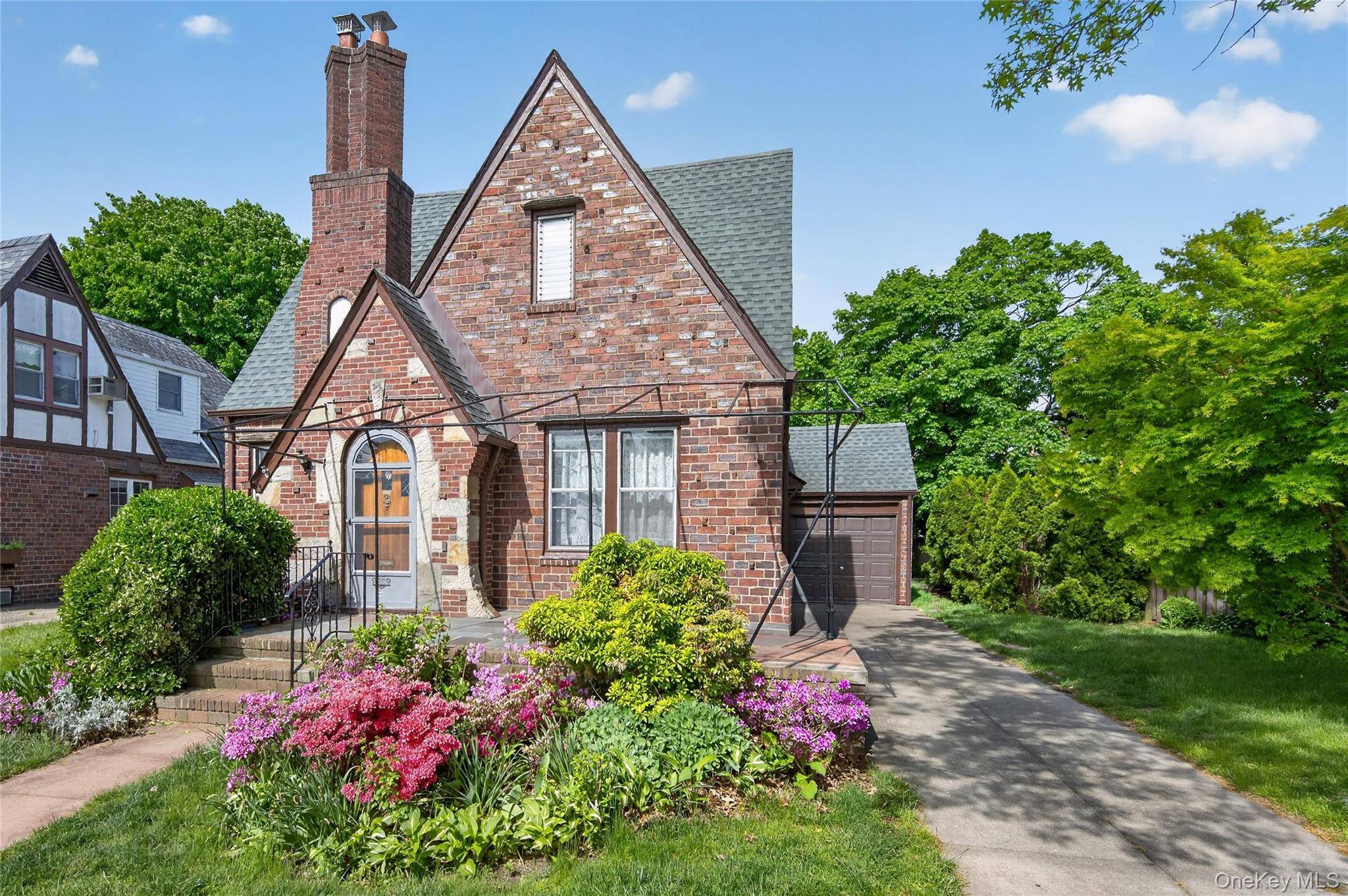 Casa de 5 Dormitorios en Venta en Garden City - Nueva York - EE. UU. - 2
