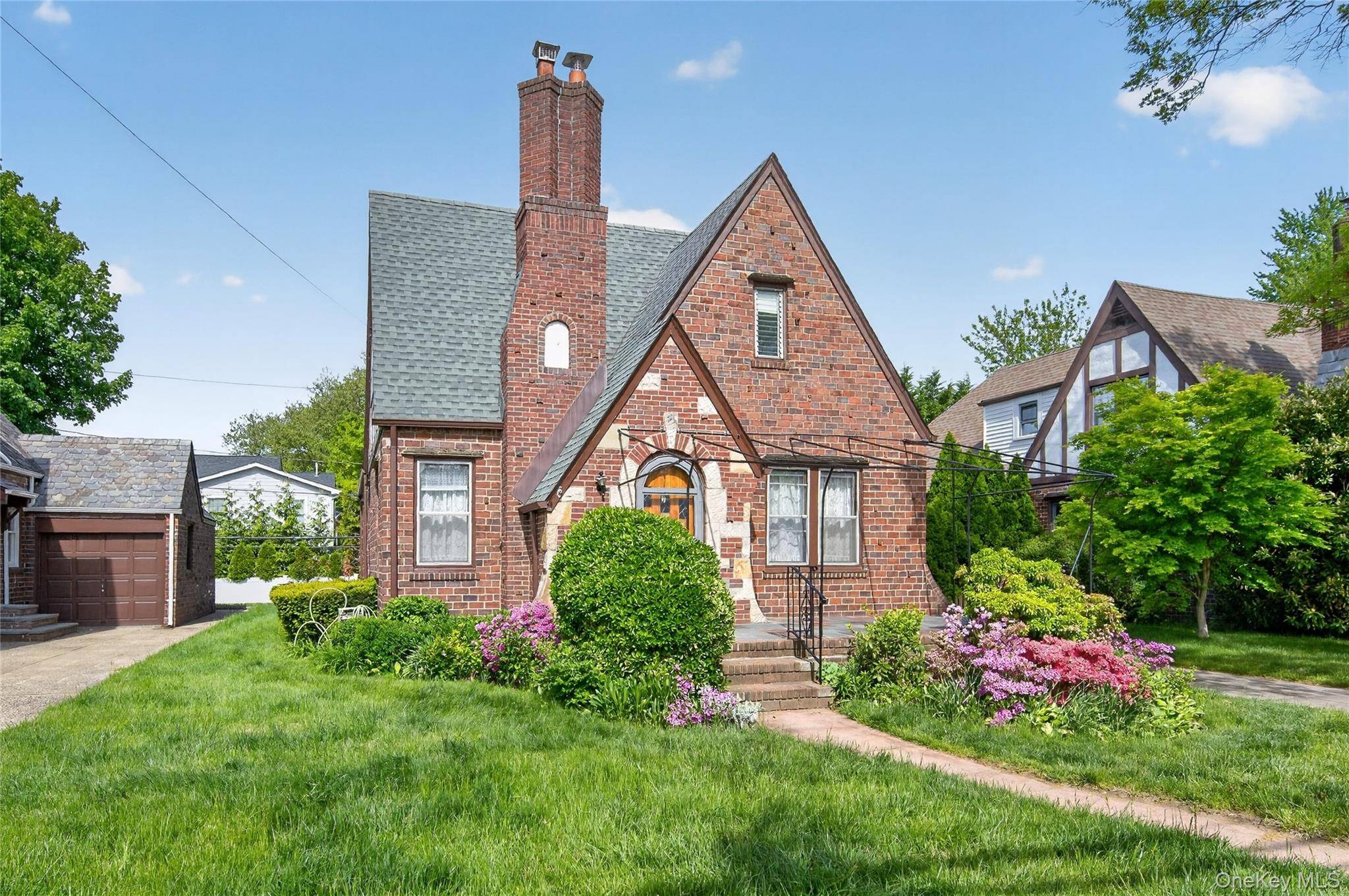 Casa de 5 Dormitorios en Venta en Garden City - Nueva York - EE. UU. - 3