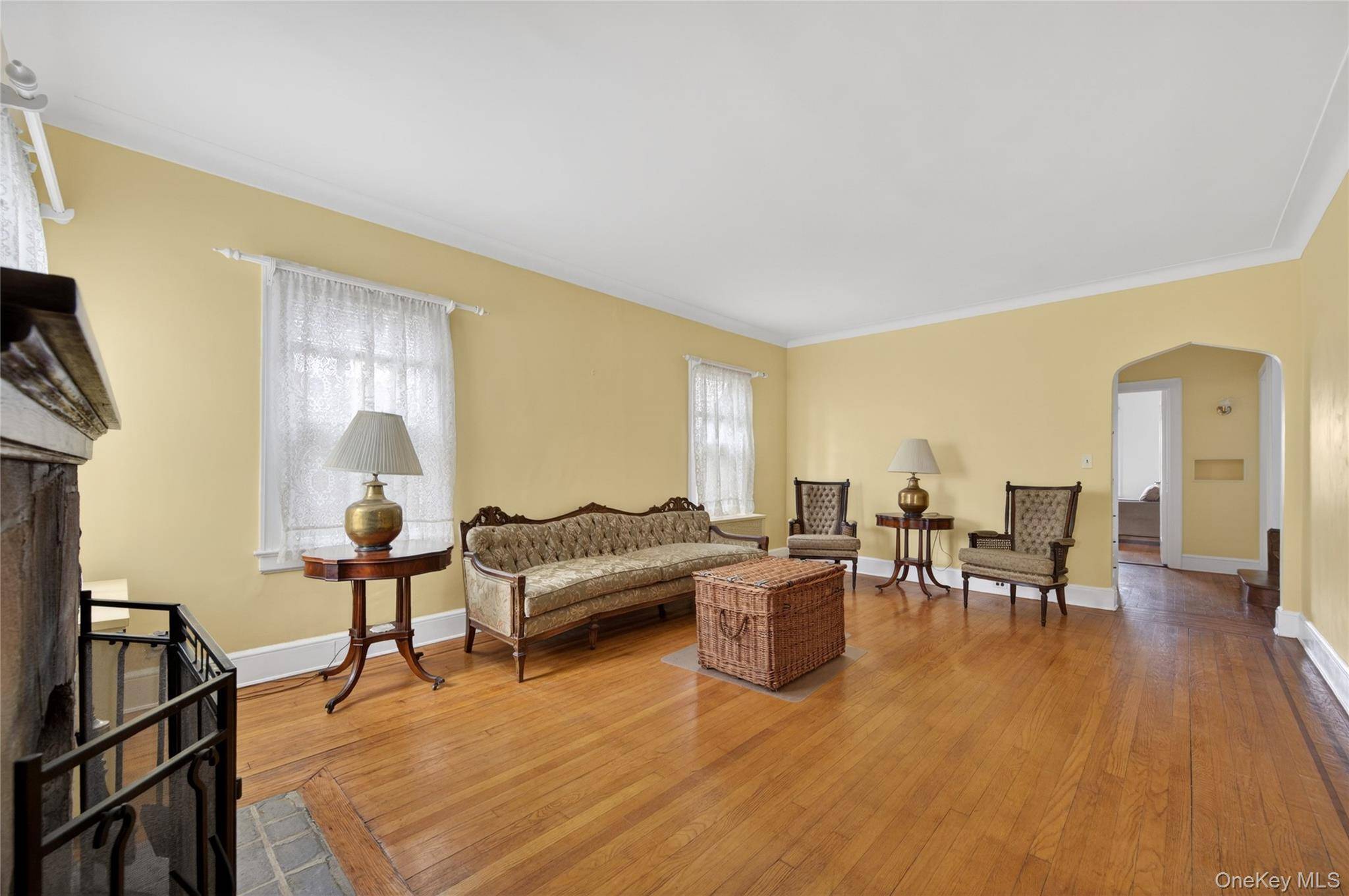 Casa de 5 Dormitorios en Venta en Garden City - Nueva York - EE. UU. - 8