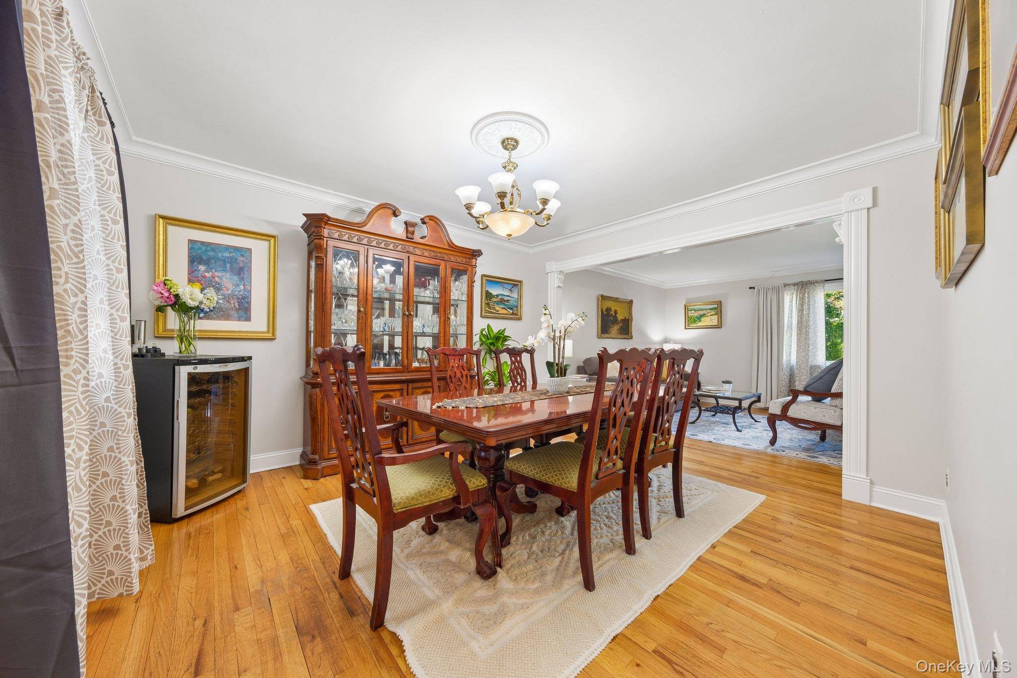 5 Bedroom Home for Sale in Glen Cove - New York - USA - 5