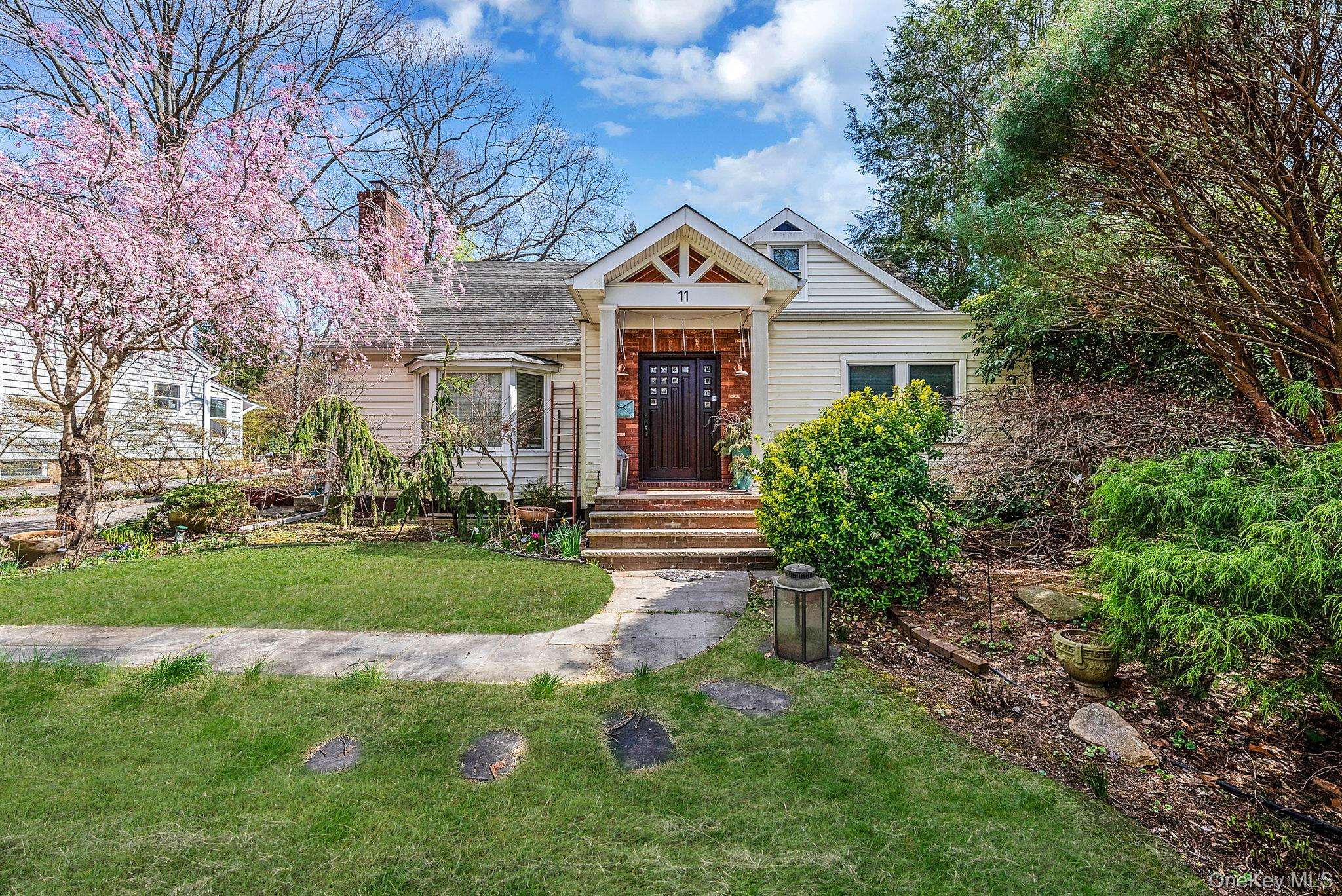 Casa de 5 Dormitorios en Venta en Glen Head, Nueva York, EE. UU. - 6