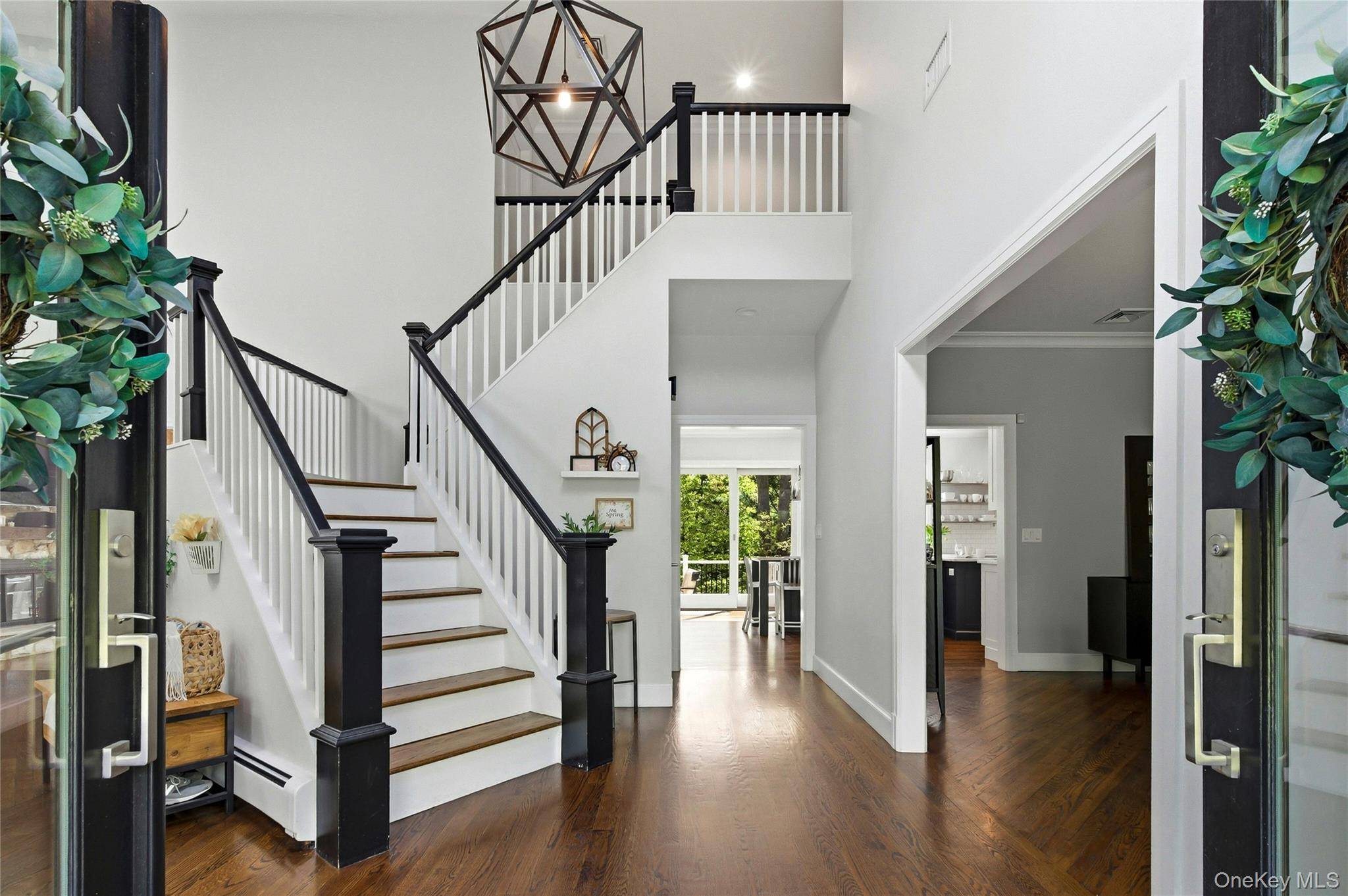 Casa de 5 Dormitorios en Venta en Glen Head, Nueva York, EE. UU. - 5