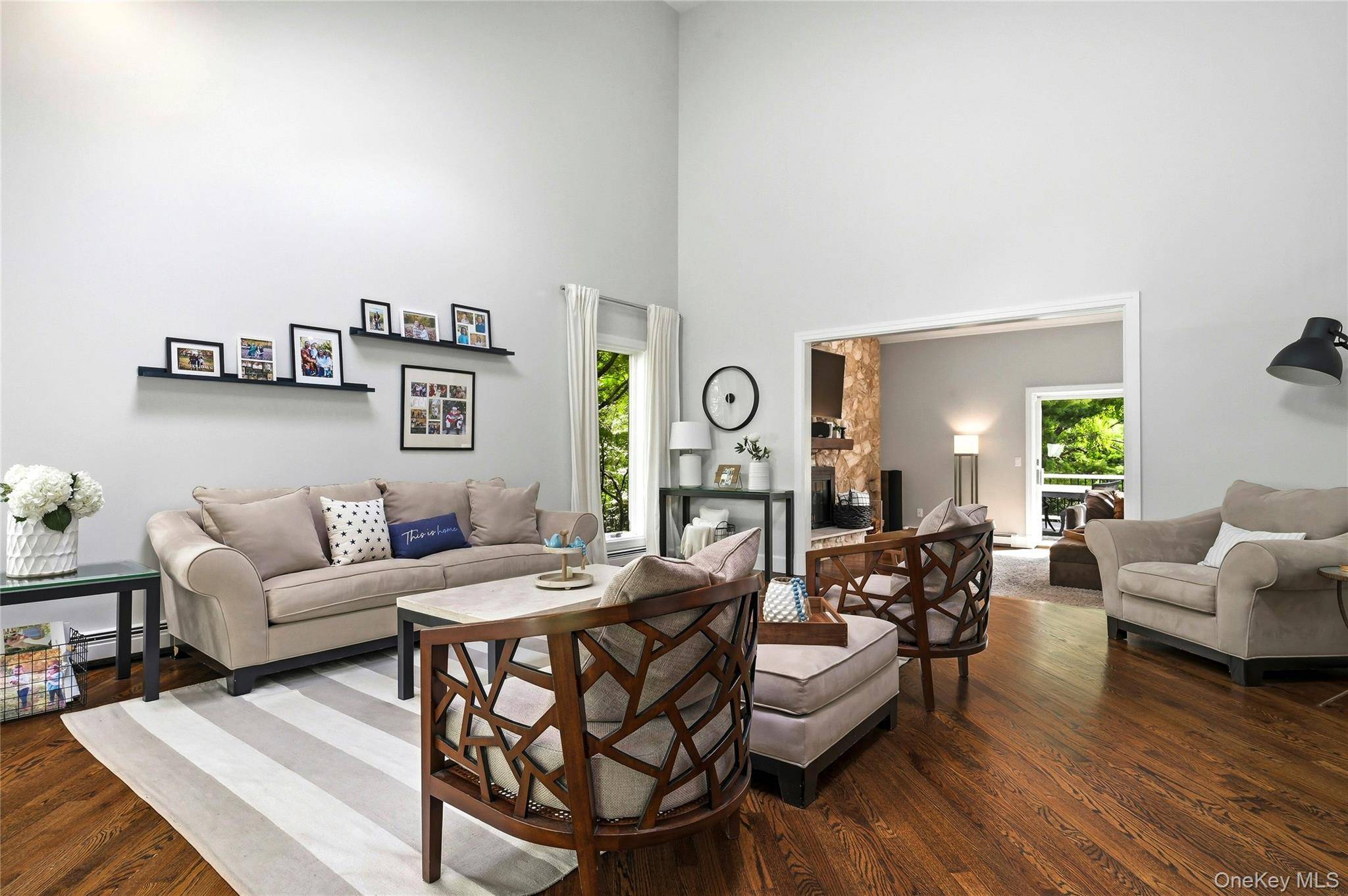 Casa de 5 Dormitorios en Venta en Glen Head, Nueva York, EE. UU. - 8