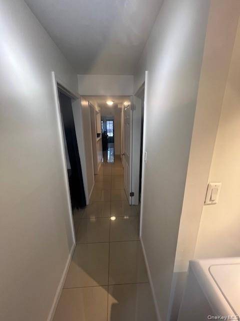 Casa com 5 Quartos à Venda em Glendale - Nova Iorque - EUA - 3