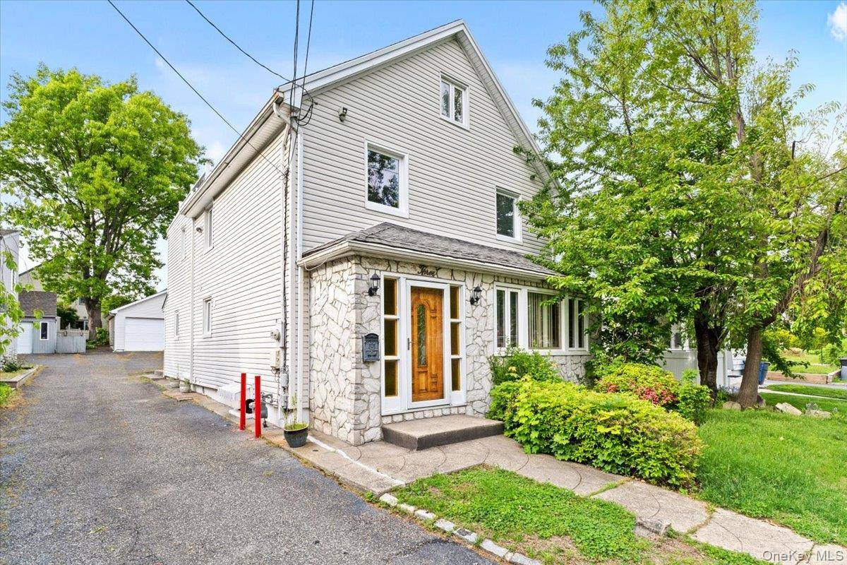 Casa de 5 Dormitorios en Venta en Great Neck - Nueva York - EE. UU. - 2