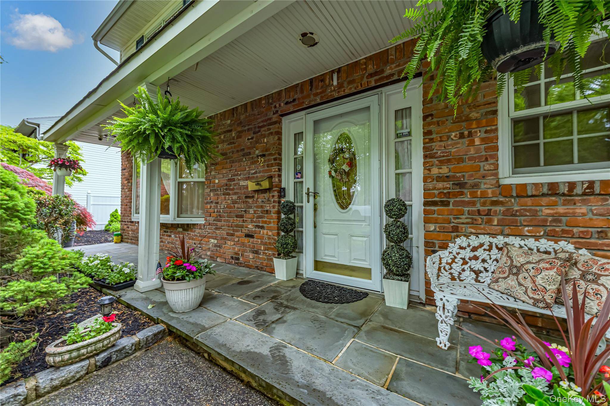 Casa de 5 Dormitorios en Venta en Greenlawn - Nueva York - EE. UU. - 4