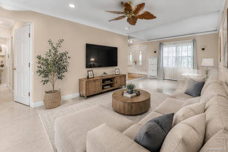 Casa de 5 Dormitorios en Venta en Greenlawn - Nueva York - EE. UU. - 8