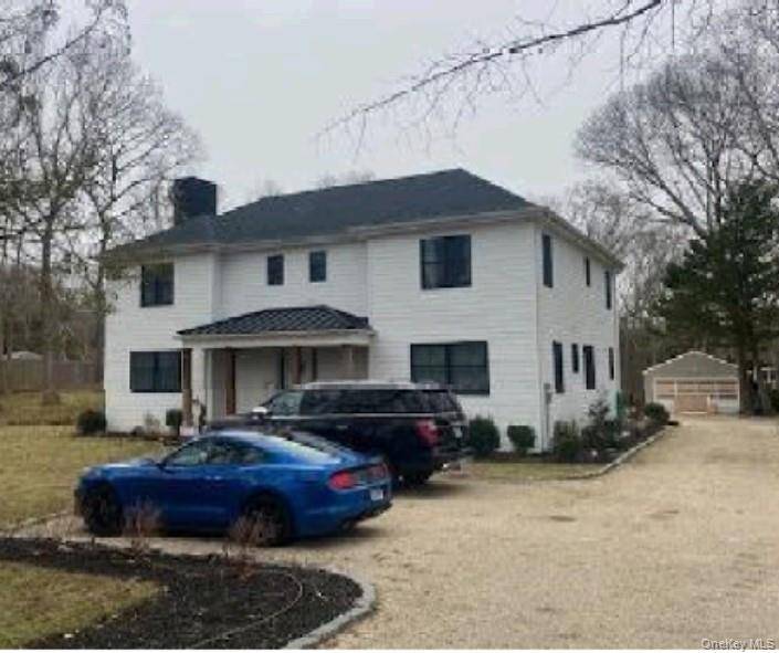 Casa de 5 Dormitorios en Venta en Hampton Bays - Nueva York - EE. UU. - 1