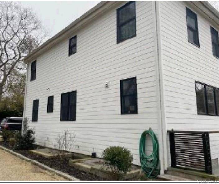 Casa de 5 Dormitorios en Venta en Hampton Bays - Nueva York - EE. UU. - 4