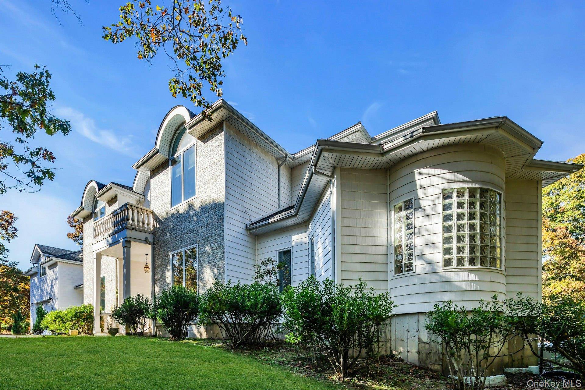 Casa de 5 Dormitorios en Venta en Hampton Bays - Nueva York - EE. UU. - 3
