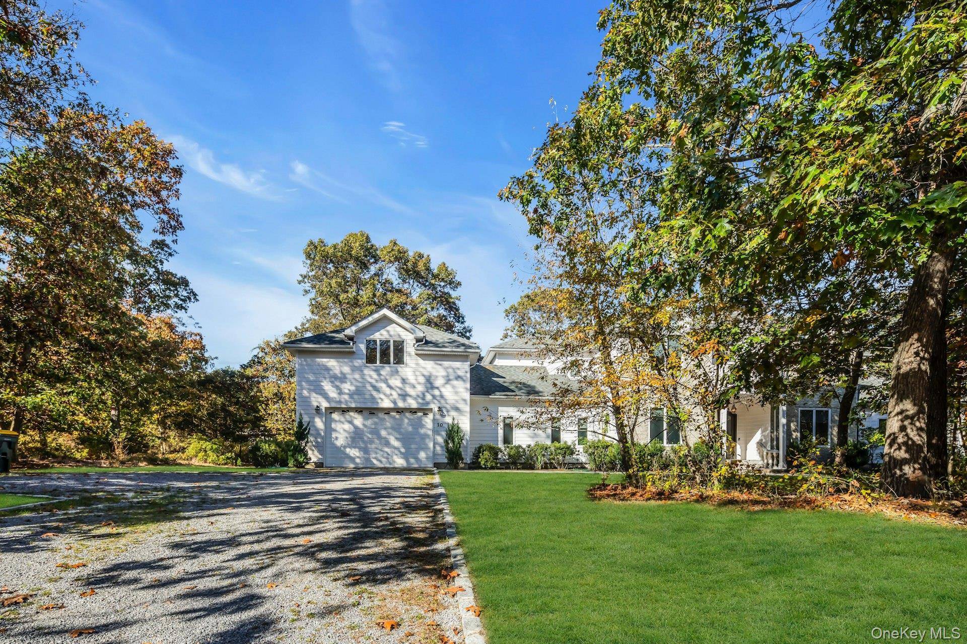 Casa de 5 Dormitorios en Venta en Hampton Bays - Nueva York - EE. UU. - 4