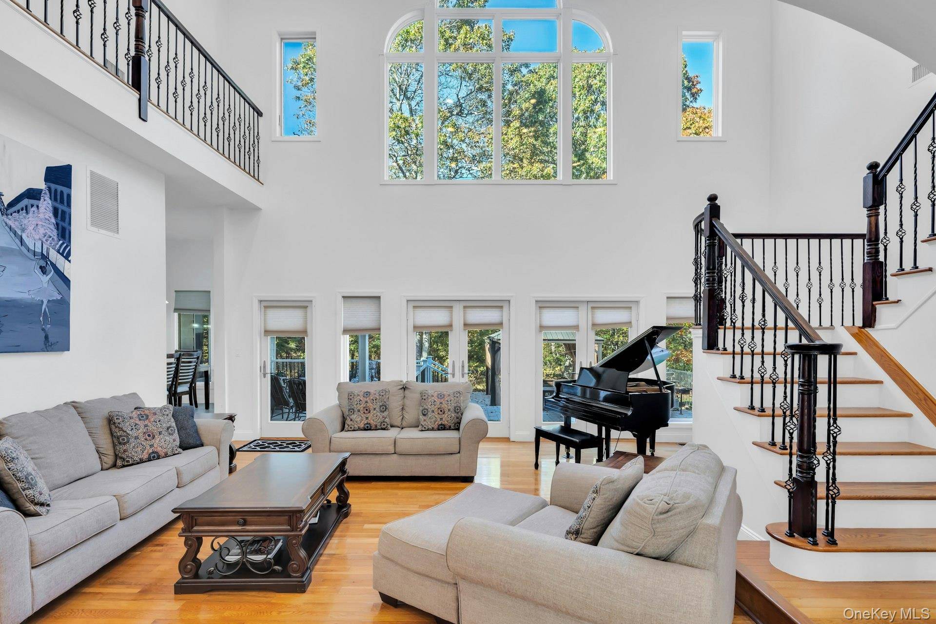 Casa de 5 Dormitorios en Venta en Hampton Bays - Nueva York - EE. UU. - 8