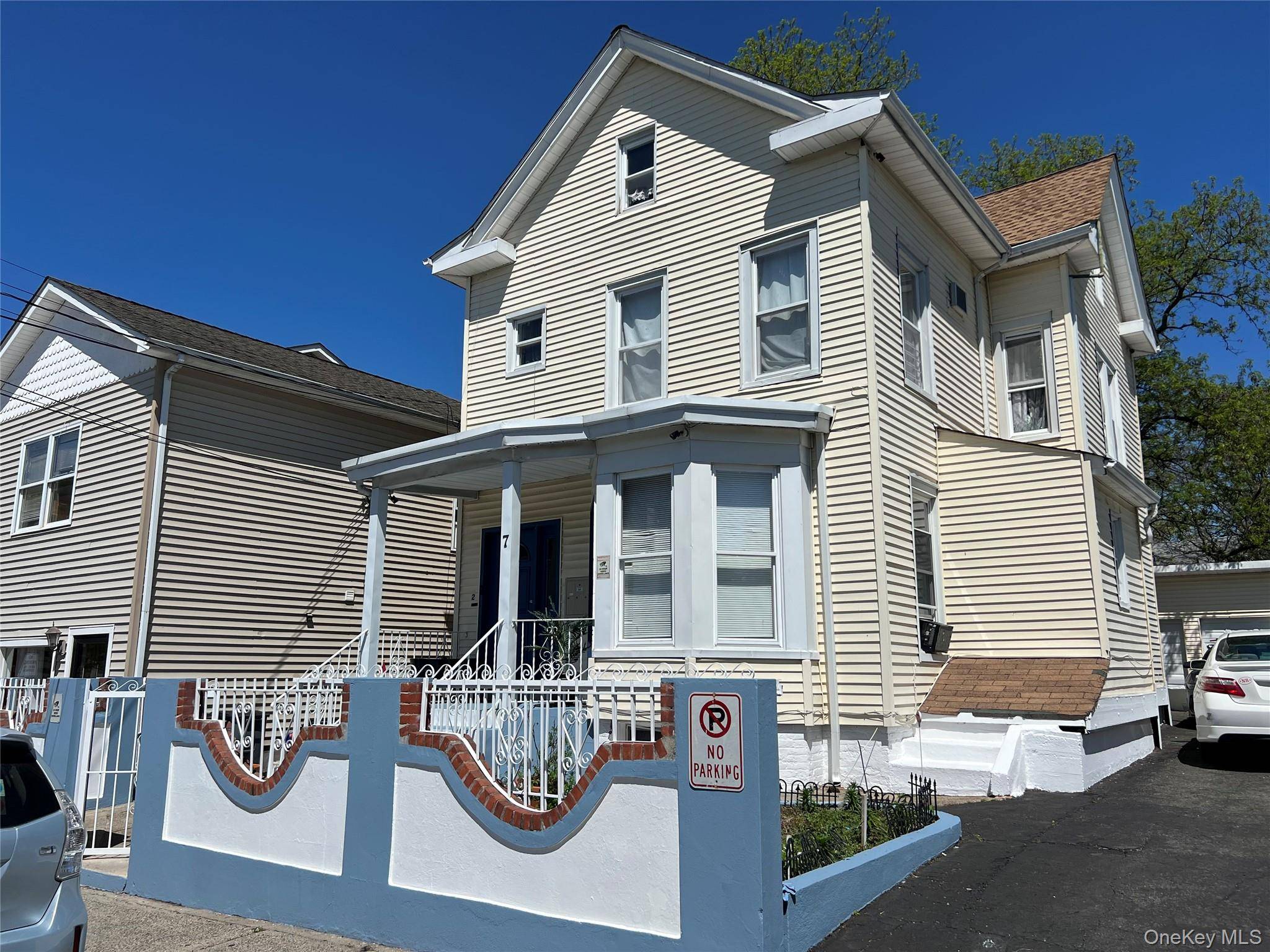 Casa com 5 Quartos à Venda em Haverstraw - Nova Iorque - EUA - 1