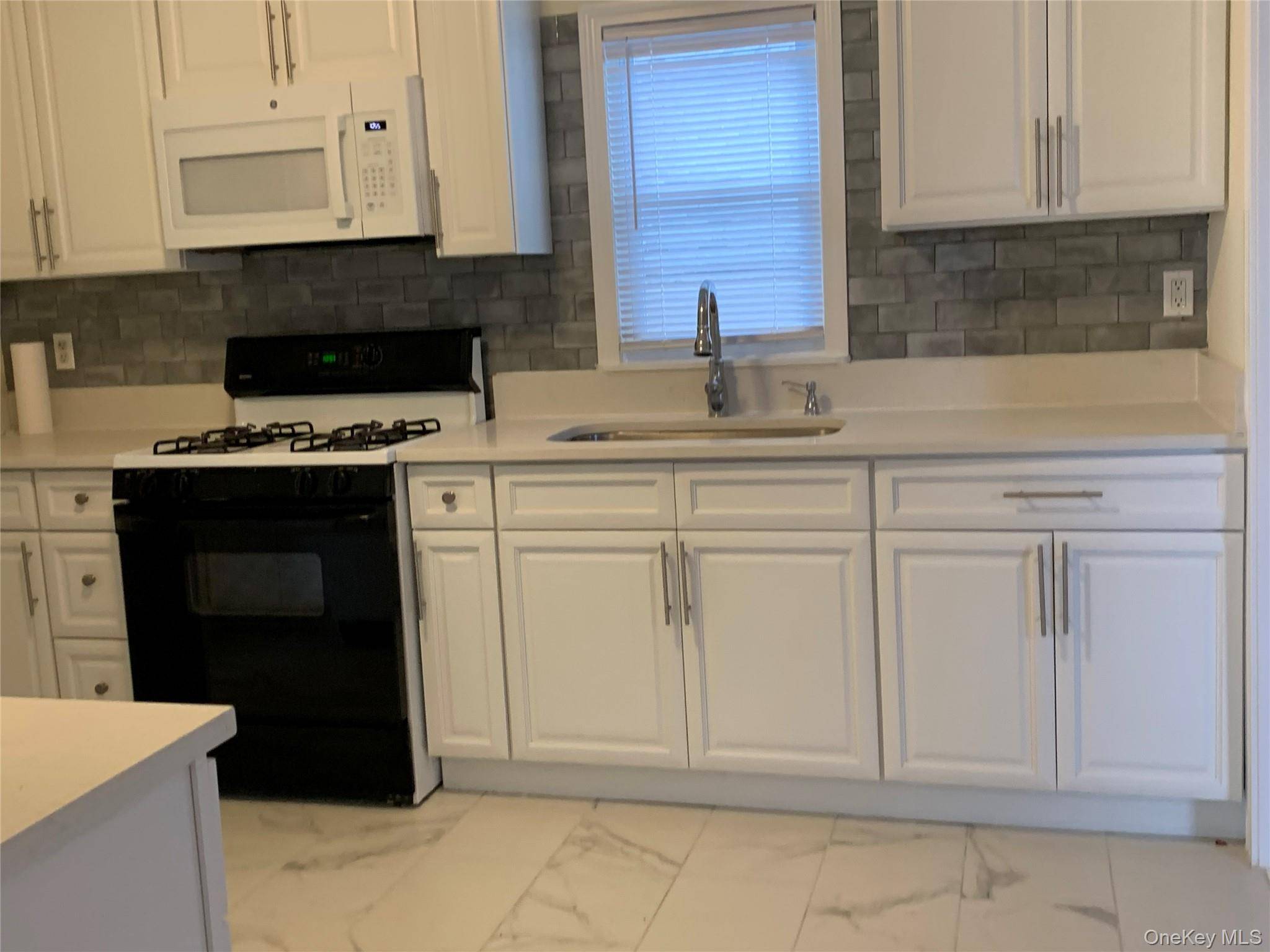 Casa com 5 Quartos à Venda em Haverstraw - Nova Iorque - EUA - 5
