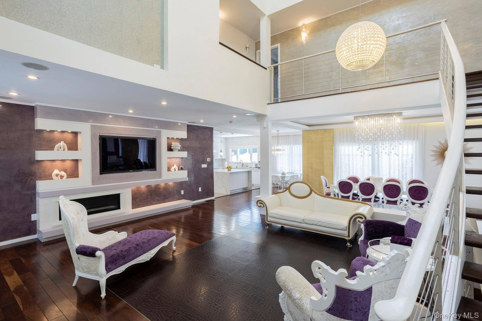 Casa de 5 Dormitorios en Venta en Hollis Hills - Nueva York - EE. UU. - 5