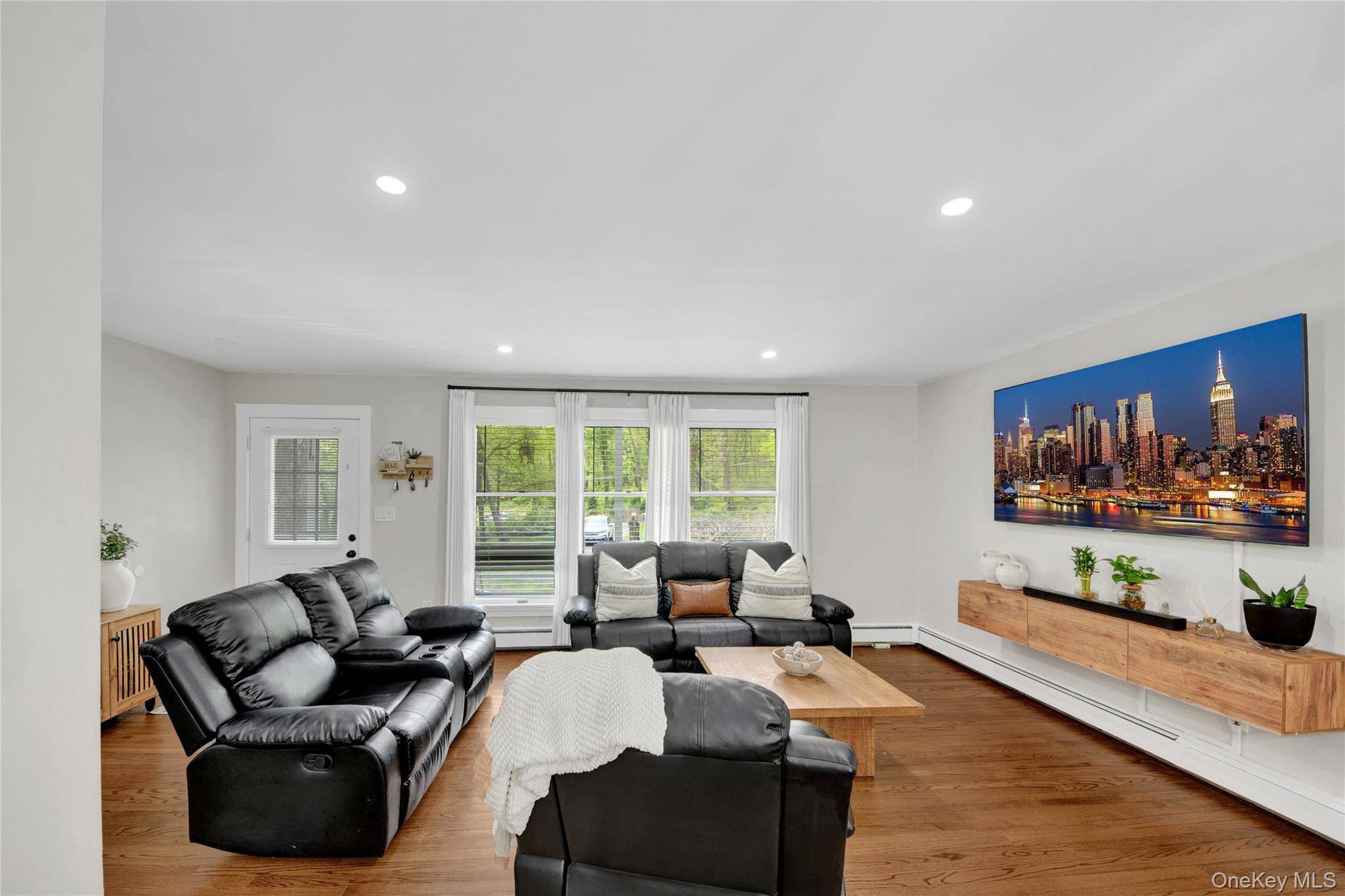 Casa de 5 Dormitorios en Venta en Holmes - Nueva York - EE. UU. - 4