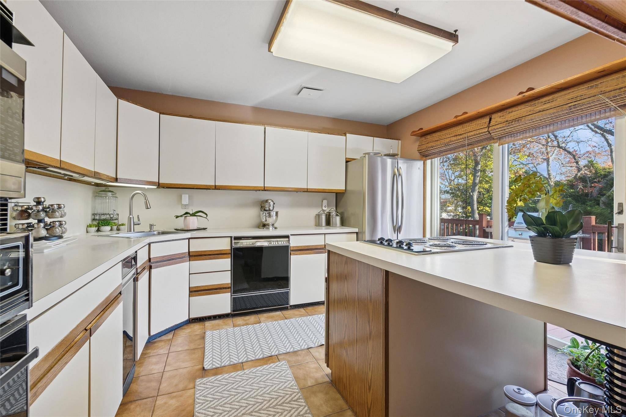 Casa com 5 Quartos à Venda em Holtsville - Nova Iorque - EUA - 5
