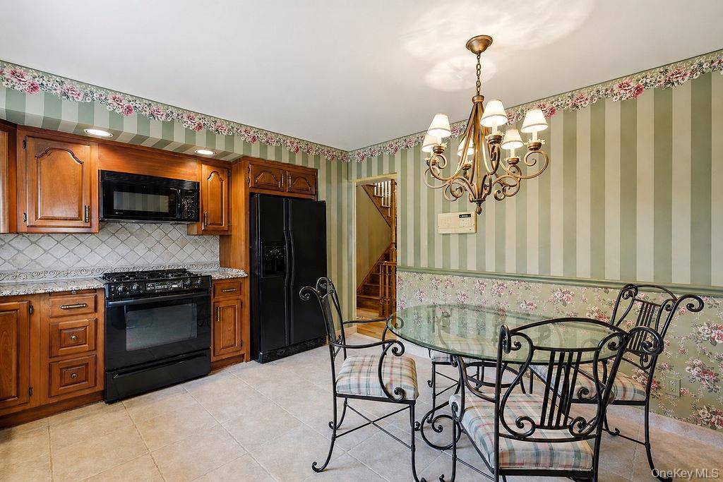 Casa com 5 Quartos à Venda em Howard Beach - Nova Iorque - EUA - 6
