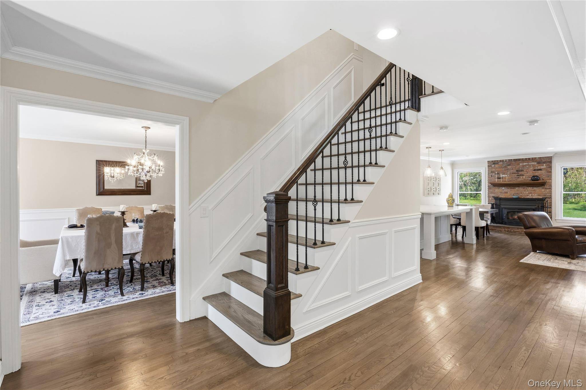 5 Bedroom Home for Sale in Huntington - New York - USA - 2