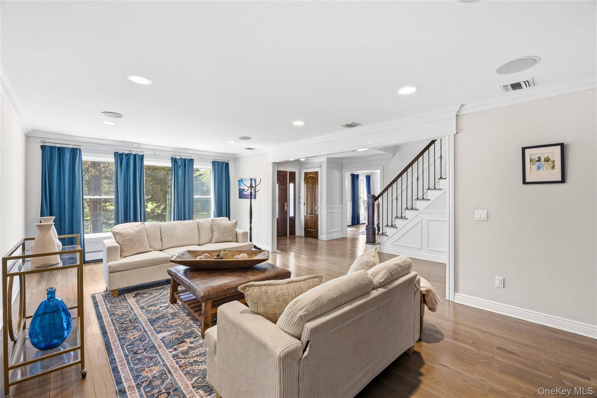 5 Bedroom Home for Sale in Huntington - New York - USA - 5