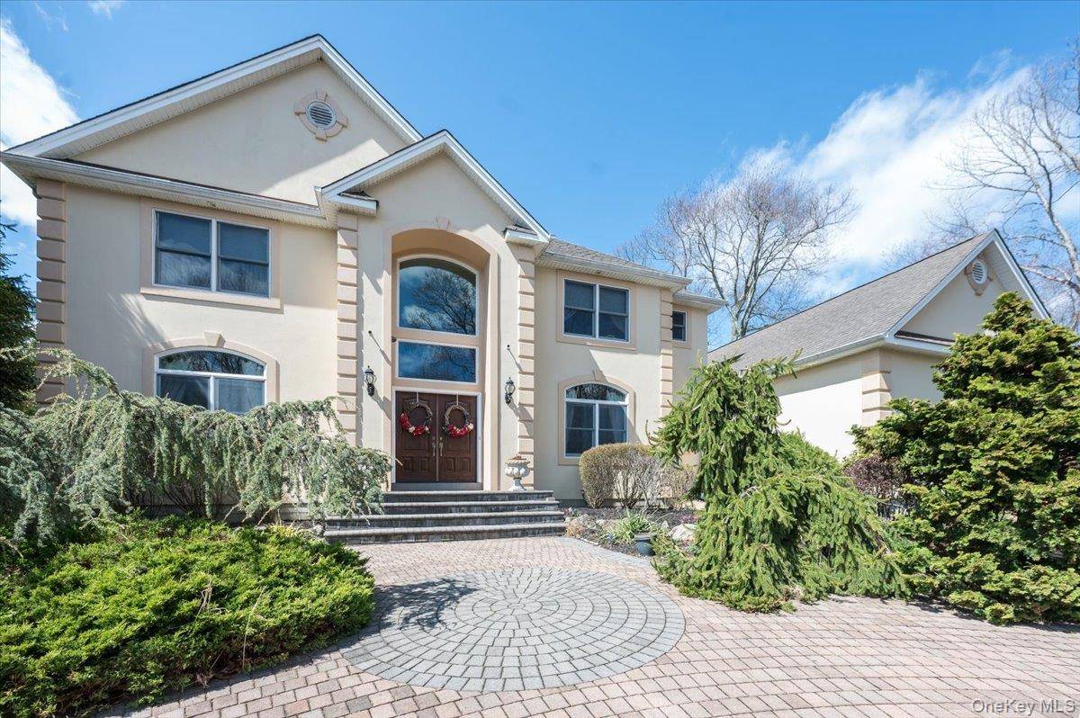 Casa de 5 Dormitorios en Venta en Huntington - Nueva York - EE. UU. - 1