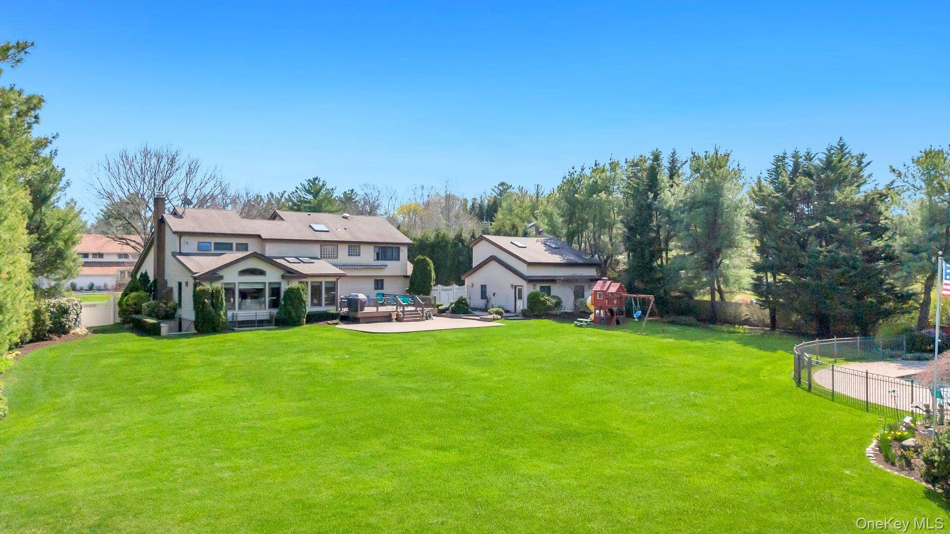 5 Bedroom Home for Sale in Huntington - New York - USA - 7