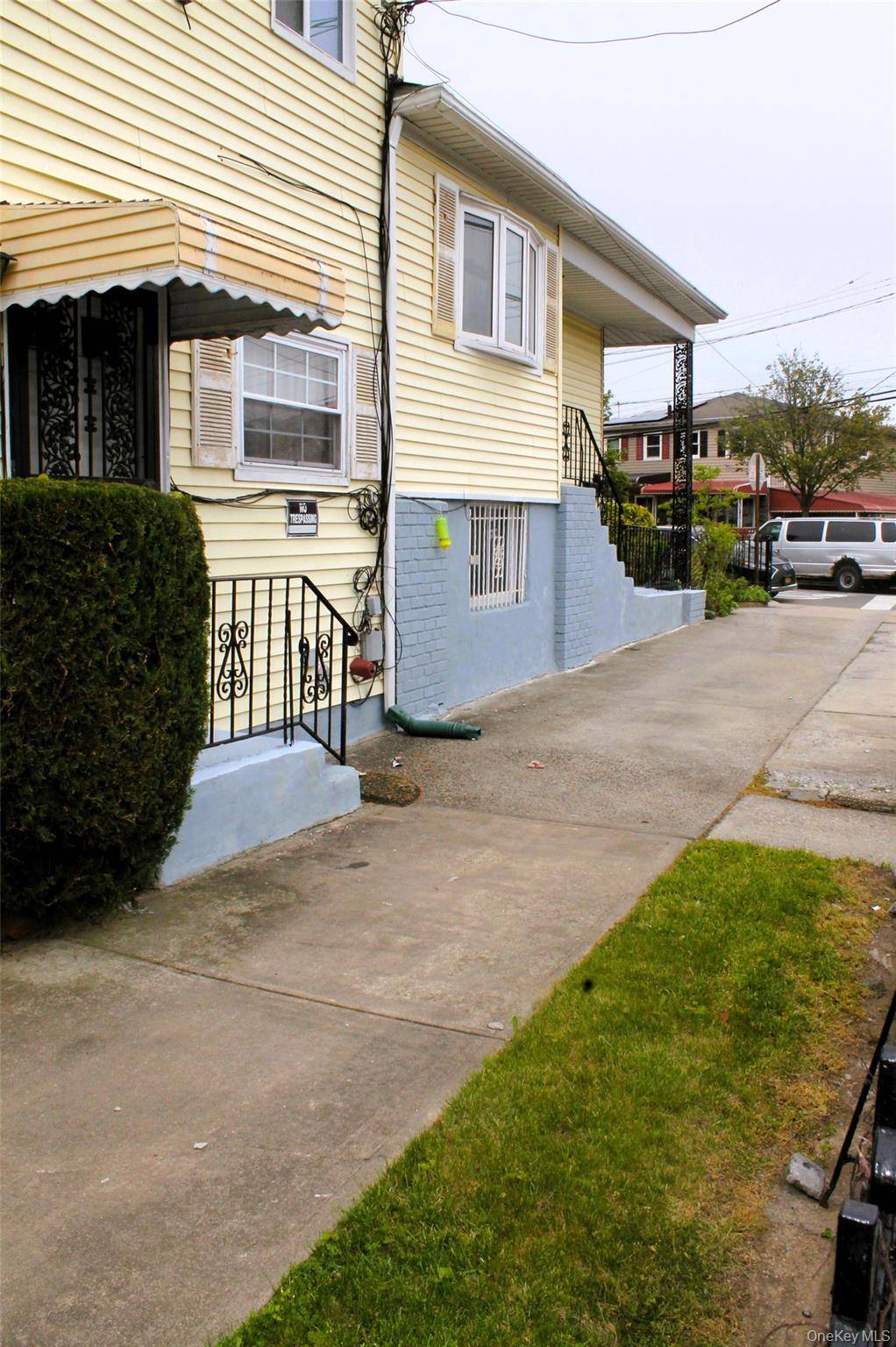 5 Bedroom Home for Sale in Jamaica - New York - USA - 5