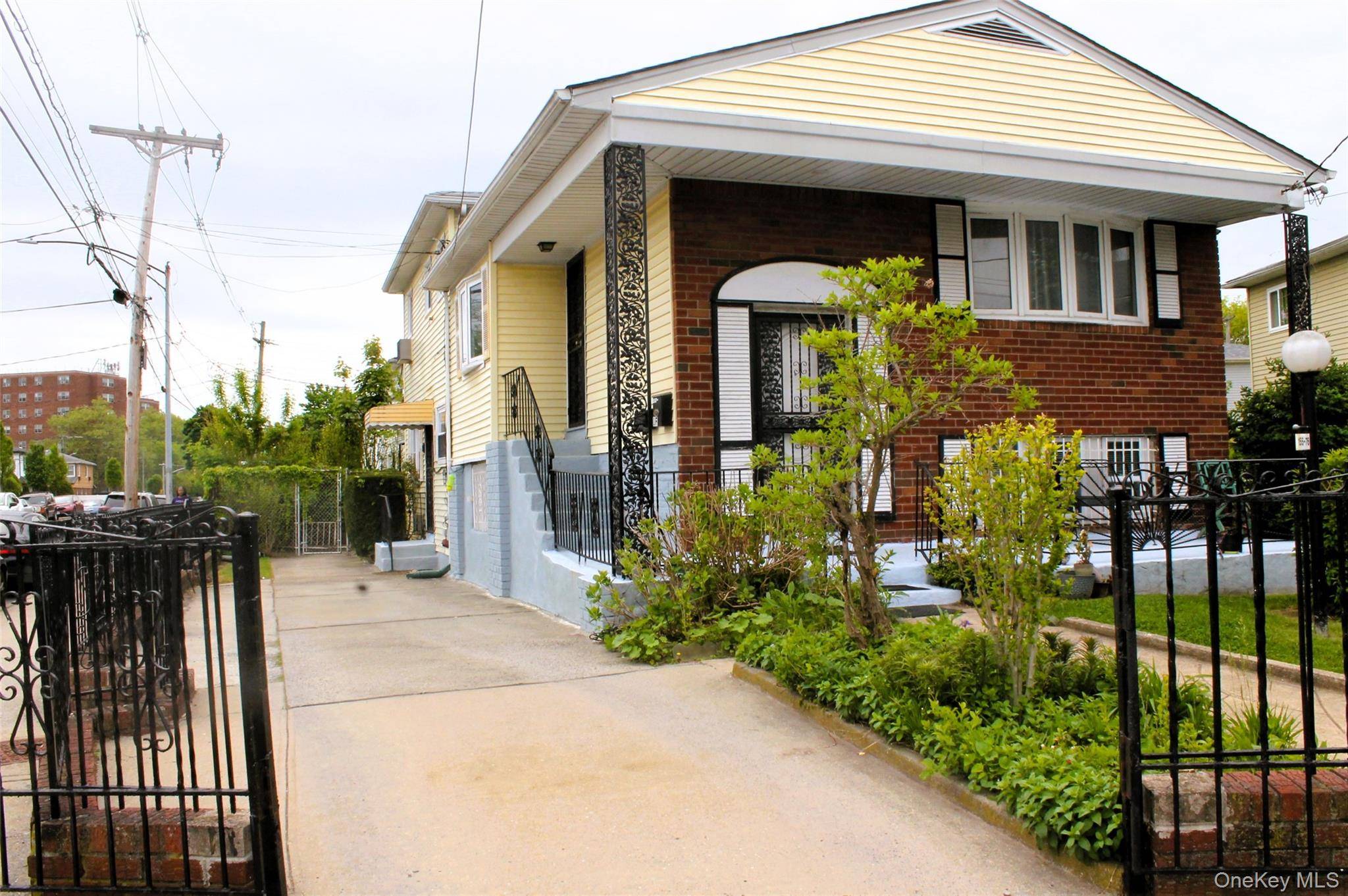 5 Bedroom Home for Sale in Jamaica - New York - USA - 6
