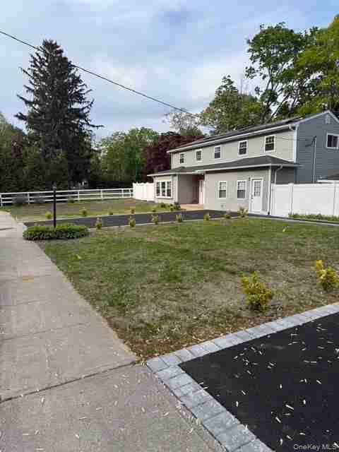Casa de 5 Dormitorios en Venta en Lake Grove - Nueva York - EE. UU. - 6