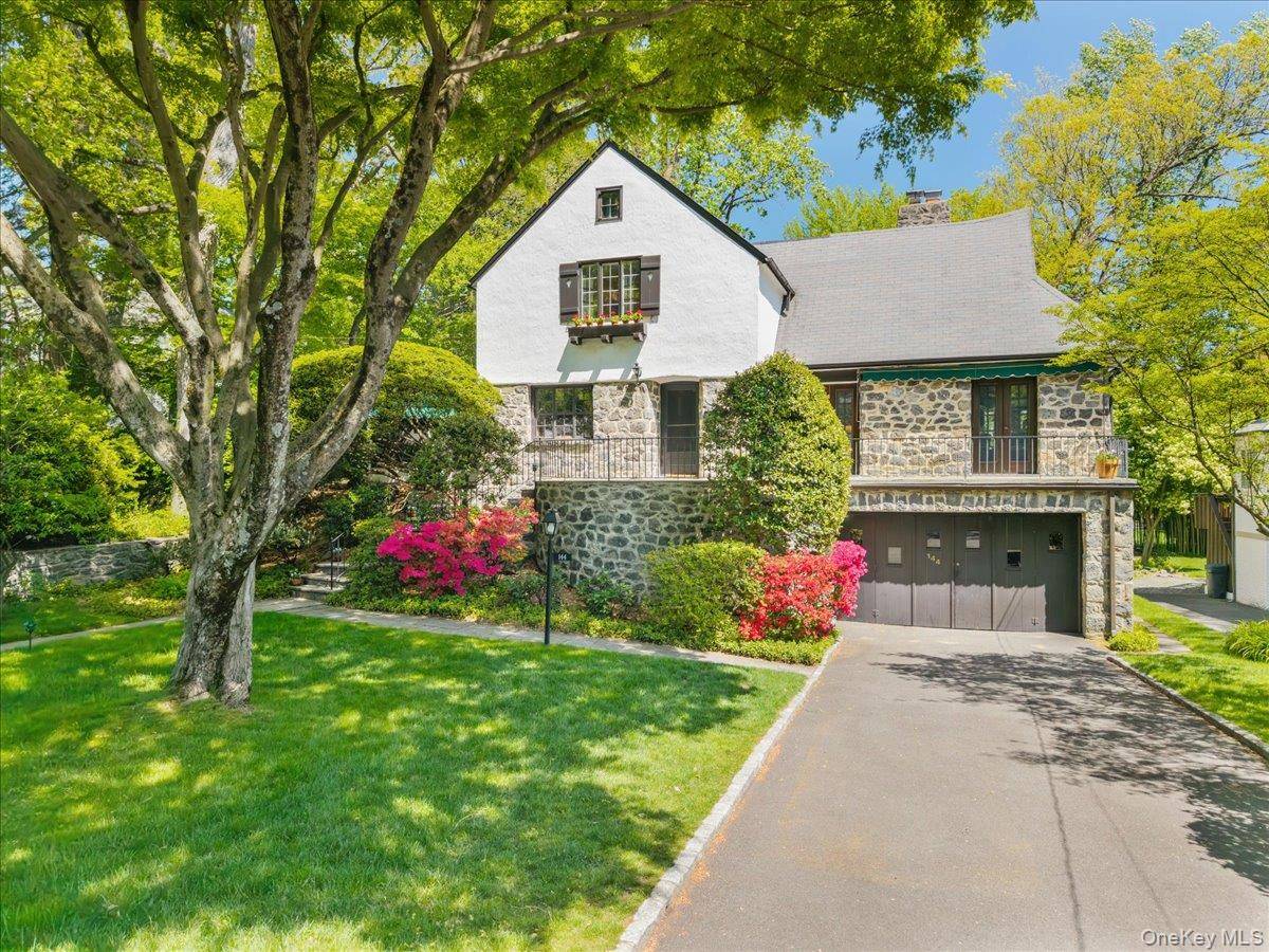 Casa com 5 Quartos à Venda em Larchmont - Nova Iorque - EUA - 1