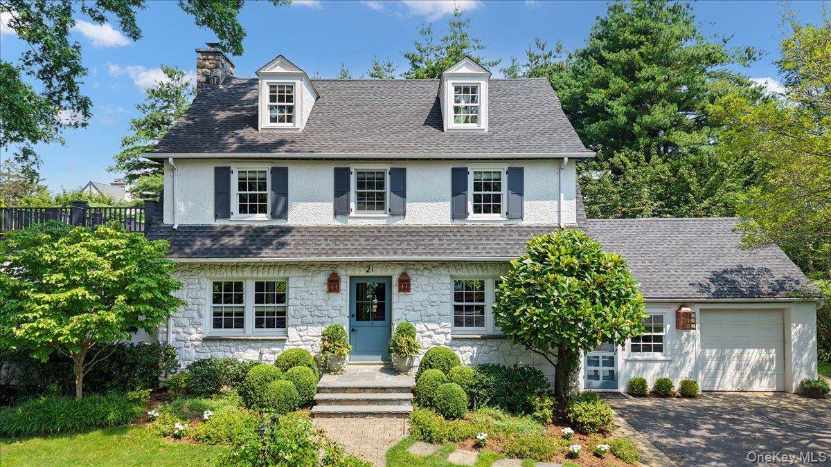 Casa de 5 Dormitorios en Venta en Larchmont - Nueva York - EE. UU. - 1