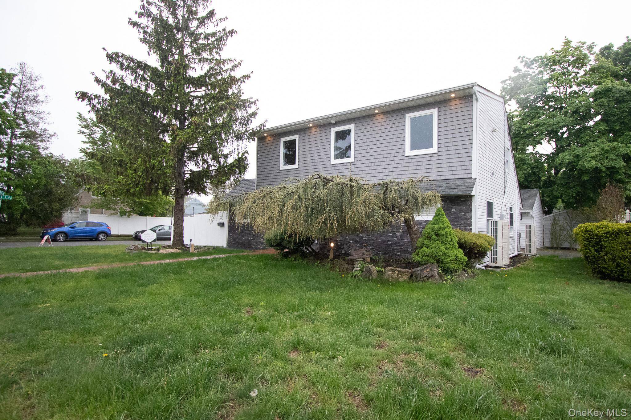 Casa com 5 Quartos à Venda em Levittown - Nova Iorque - EUA - 2