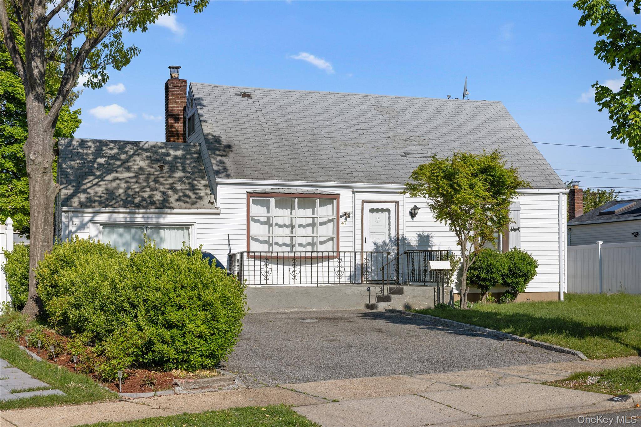 Casa com 5 Quartos à Venda em Levittown - Nova Iorque - EUA - 3