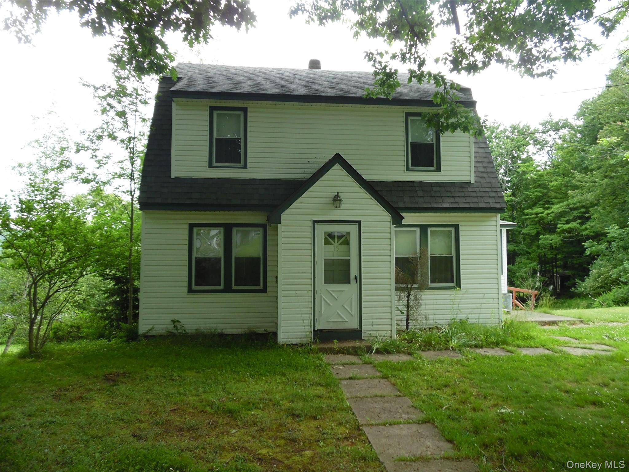 5 Bedroom Home for Sale in Liberty - New York - USA - 1