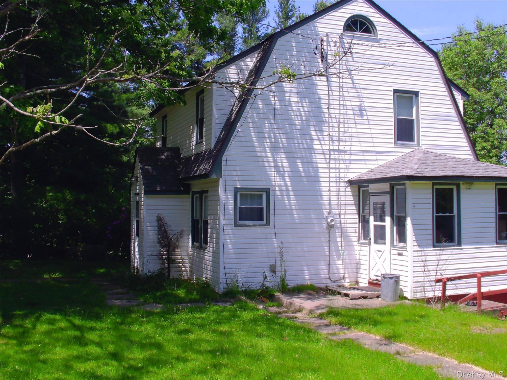 5 Bedroom Home for Sale in Liberty - New York - USA - 4