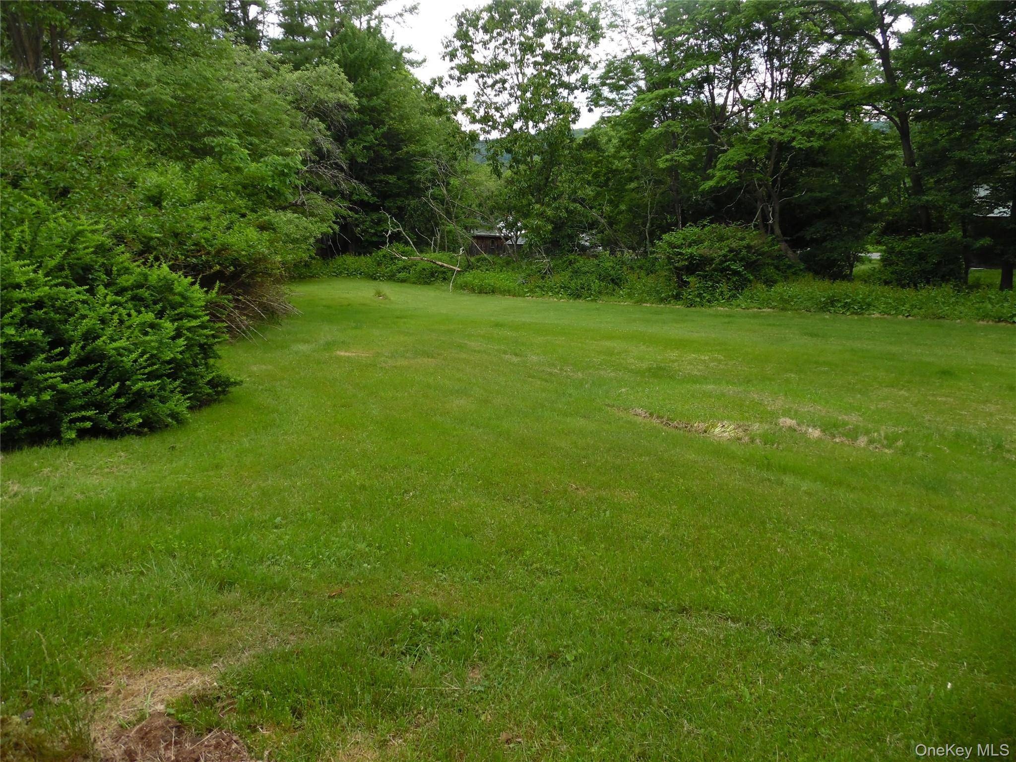 5 Bedroom Home for Sale in Liberty - New York - USA - 6