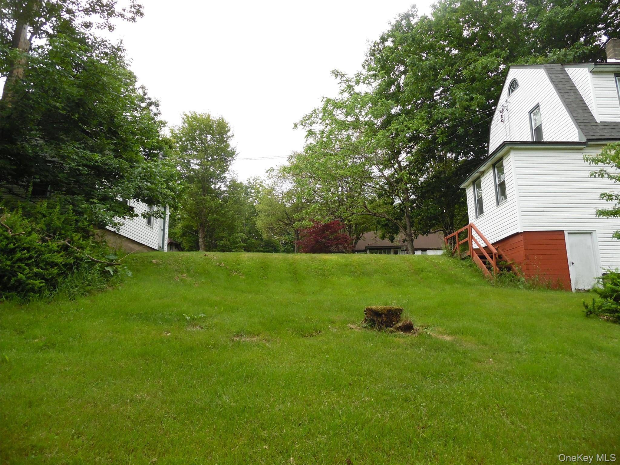 5 Bedroom Home for Sale in Liberty - New York - USA - 8