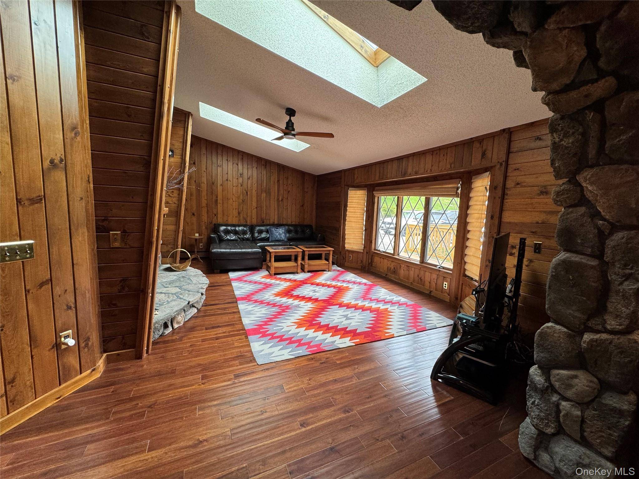 5 Bedroom Home for Sale in Liberty - New York - USA - 6