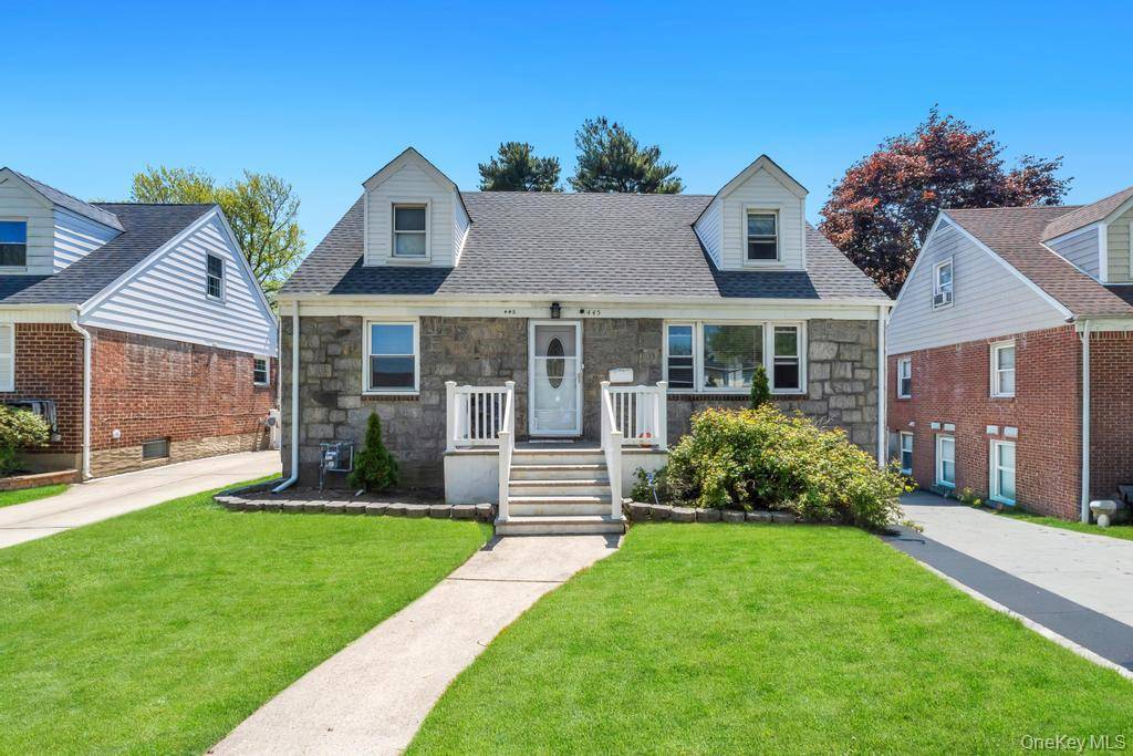 Casa de 5 Dormitorios en Venta en Lynbrook - Nueva York - EE. UU. - 1