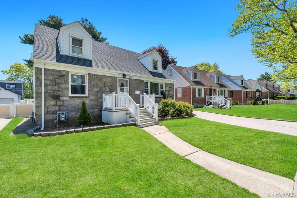 Casa de 5 Dormitorios en Venta en Lynbrook - Nueva York - EE. UU. - 2