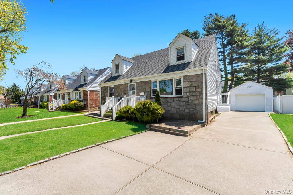 Casa de 5 Dormitorios en Venta en Lynbrook - Nueva York - EE. UU. - 3