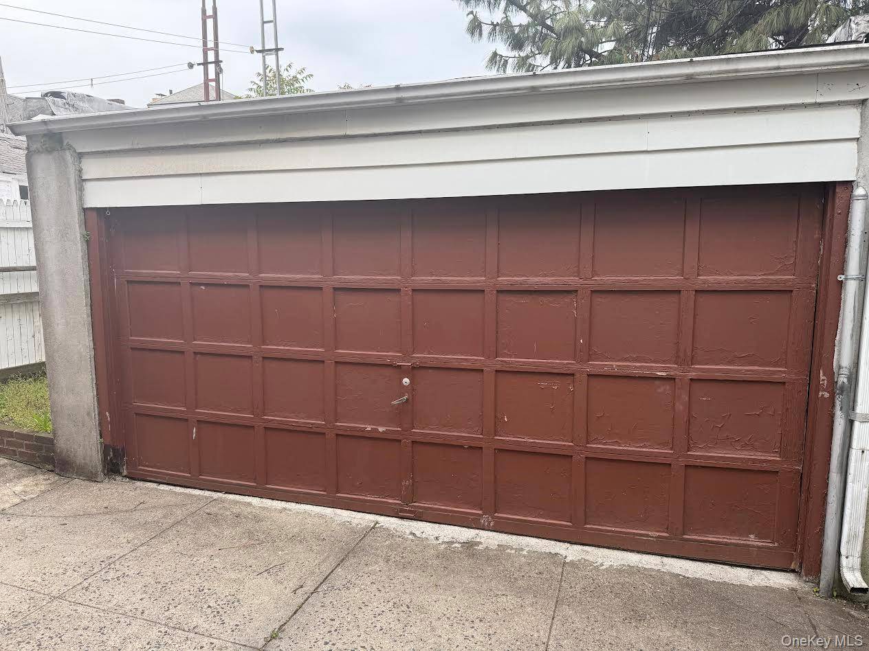 Casa com 5 Quartos à Venda em Maspeth - Nova Iorque - EUA - 8