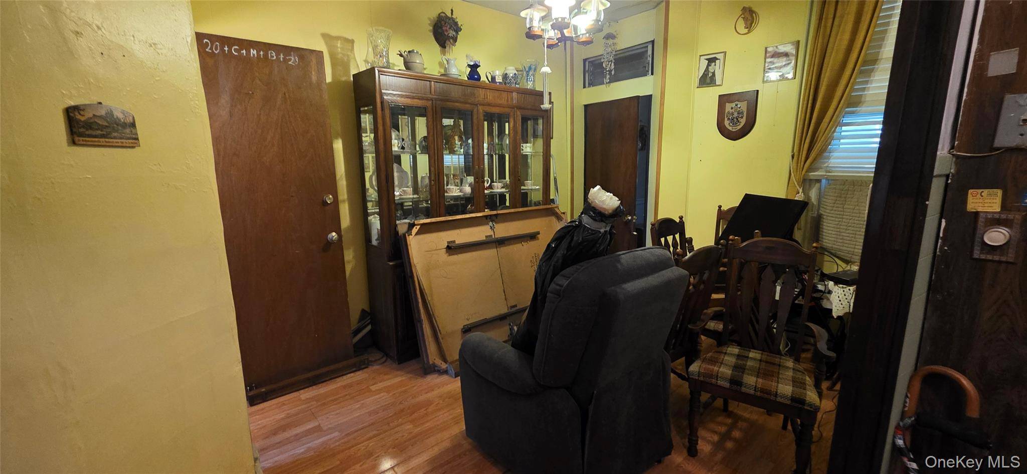 Casa com 5 Quartos à Venda em Maspeth - Nova Iorque - EUA - 3