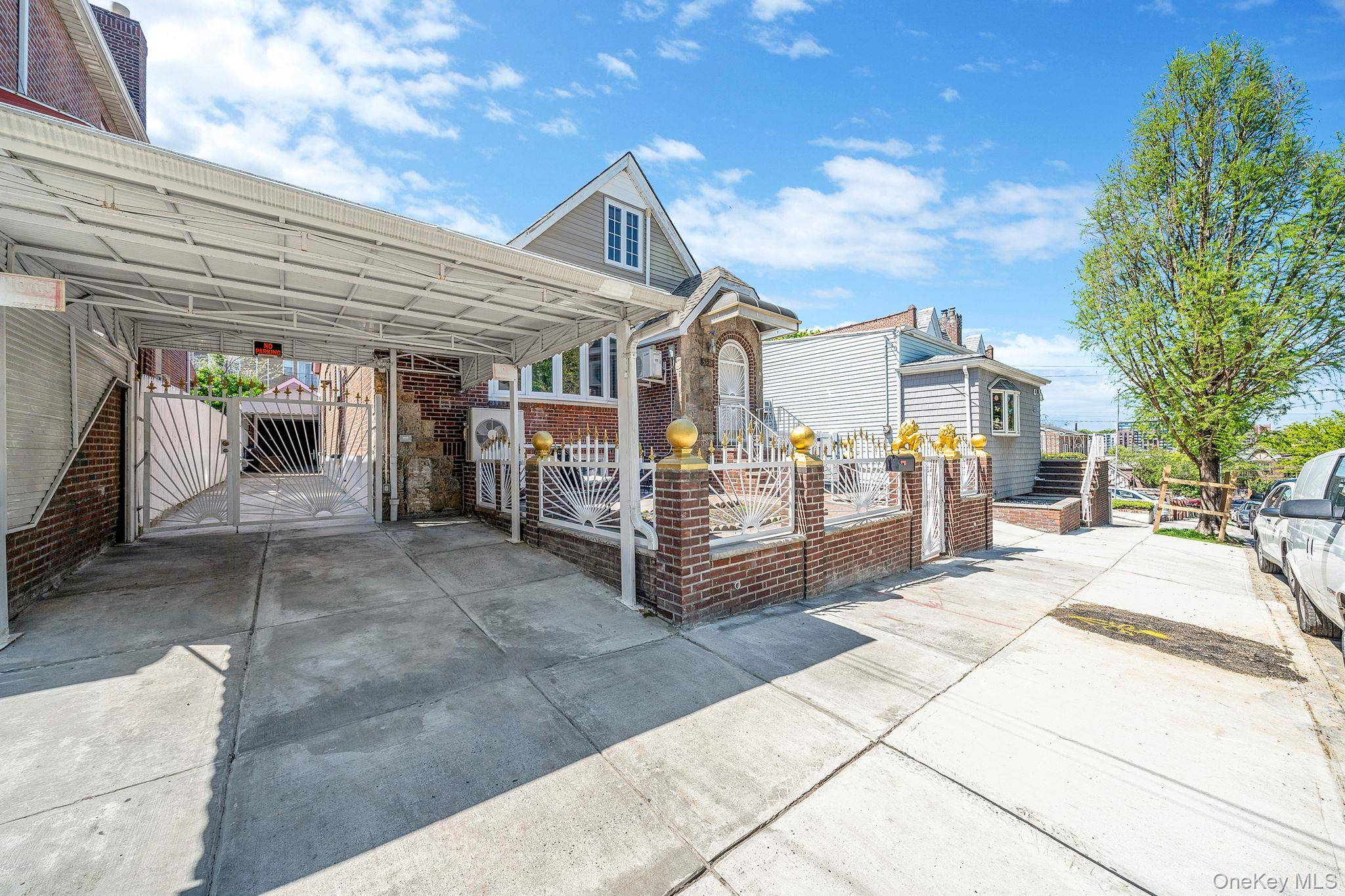 Casa com 5 Quartos à Venda em Maspeth - Nova Iorque - EUA - 3