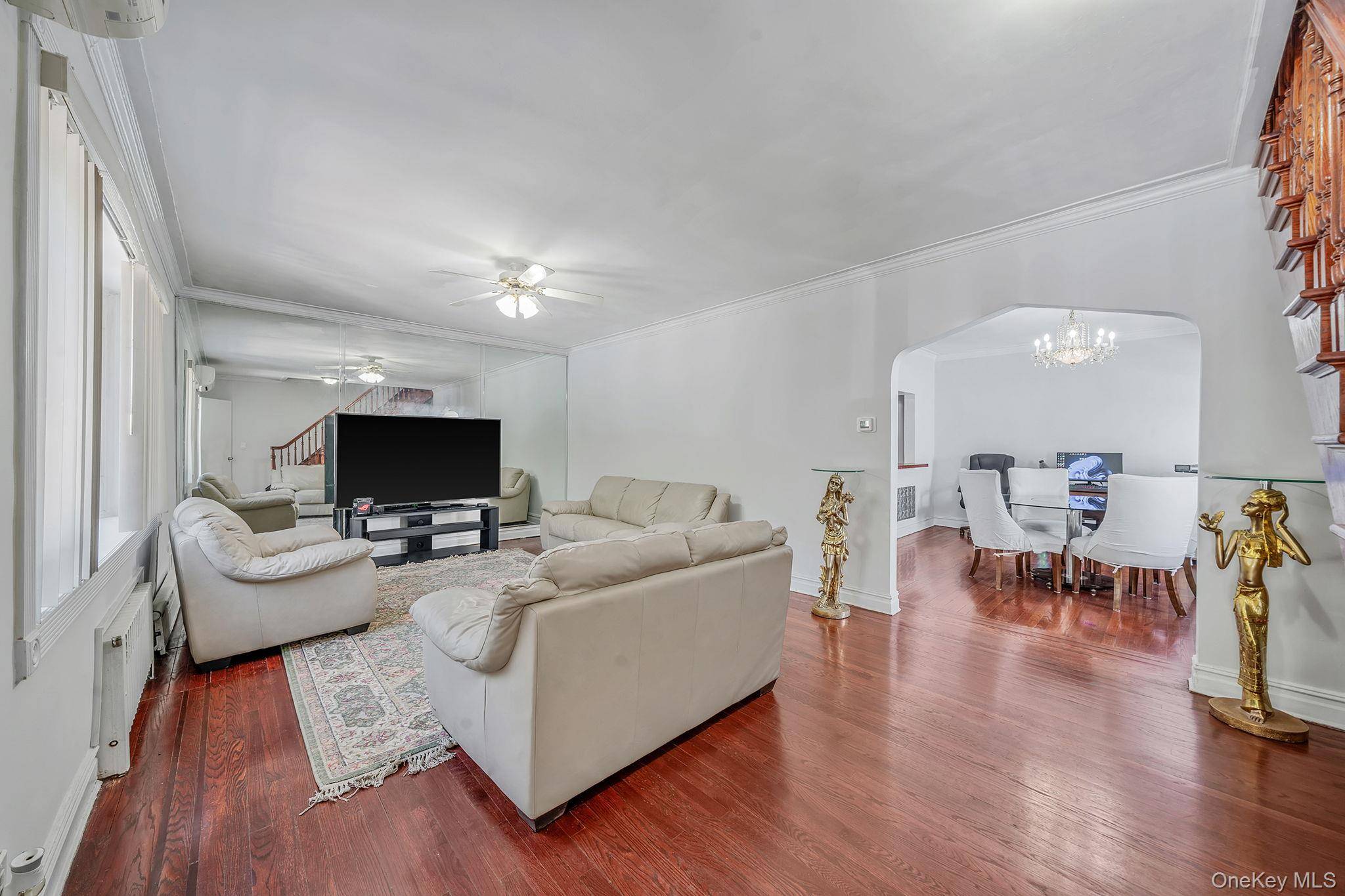 Casa com 5 Quartos à Venda em Maspeth - Nova Iorque - EUA - 6