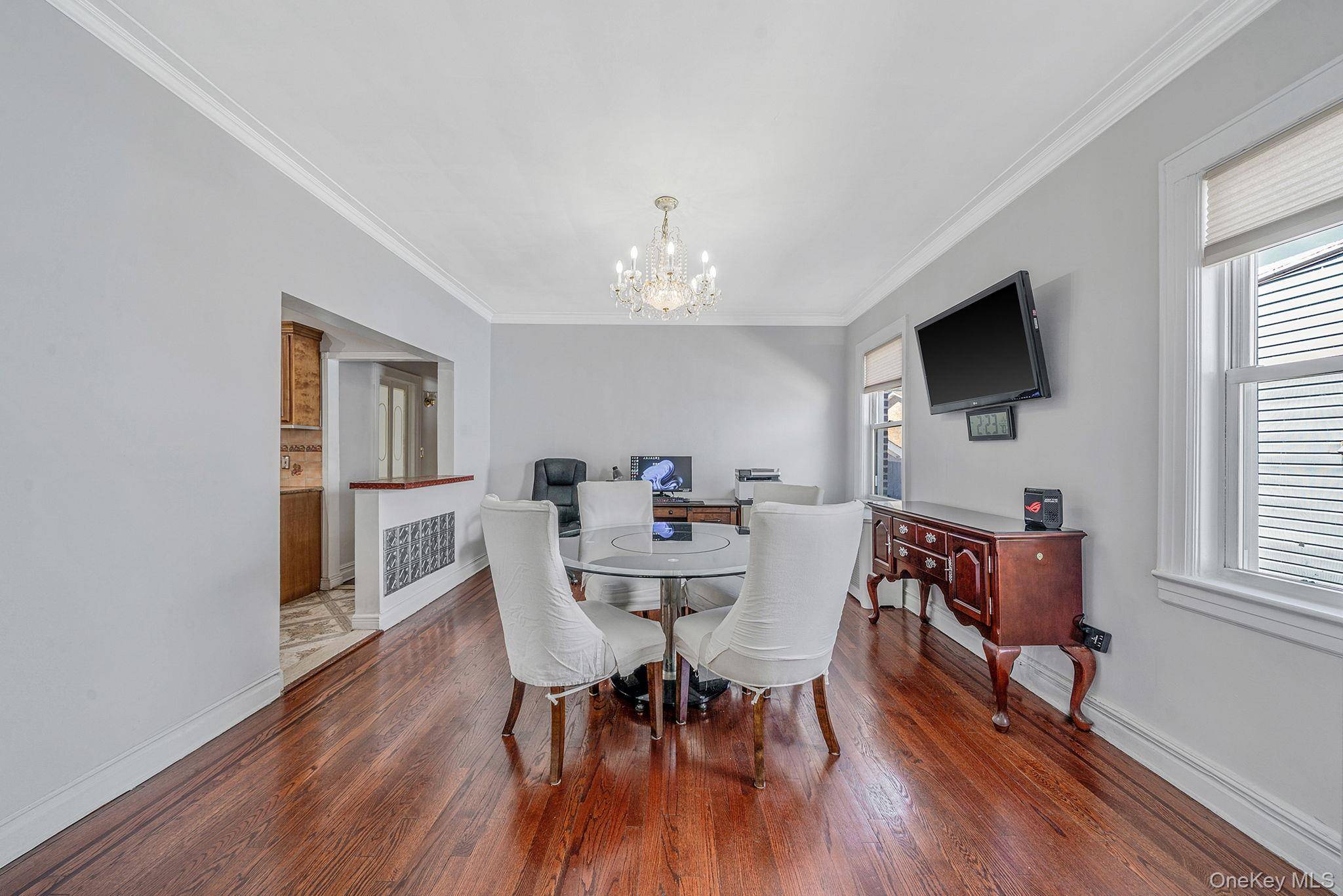 Casa com 5 Quartos à Venda em Maspeth - Nova Iorque - EUA - 8