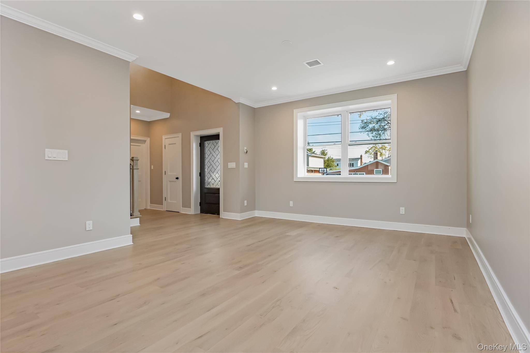 Casa com 5 Quartos à Venda em Massapequa Park - Nova Iorque - EUA - 7