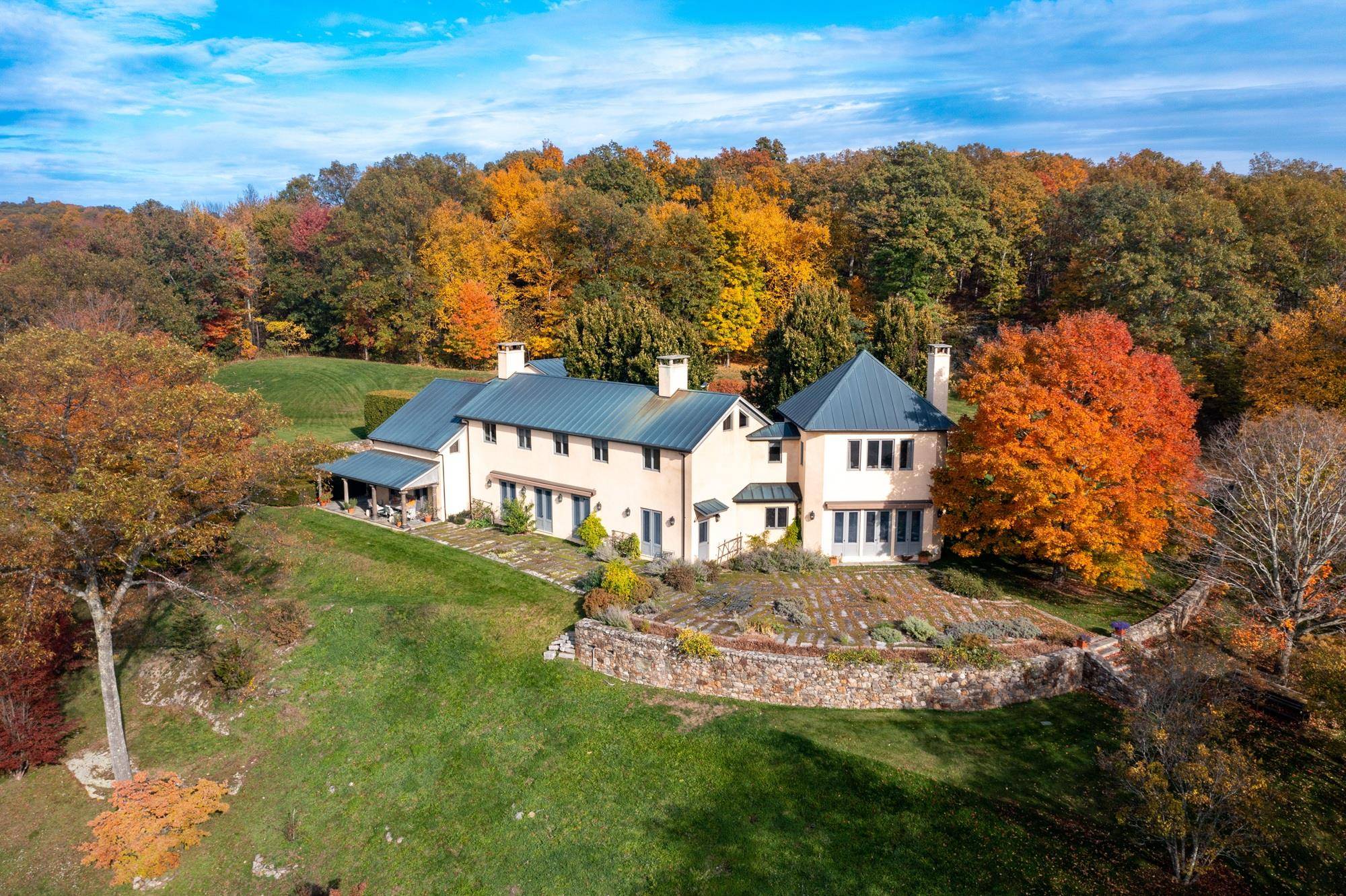 Casa de 5 Dormitorios en Venta en Millbrook - NY - EE. UU. - 3