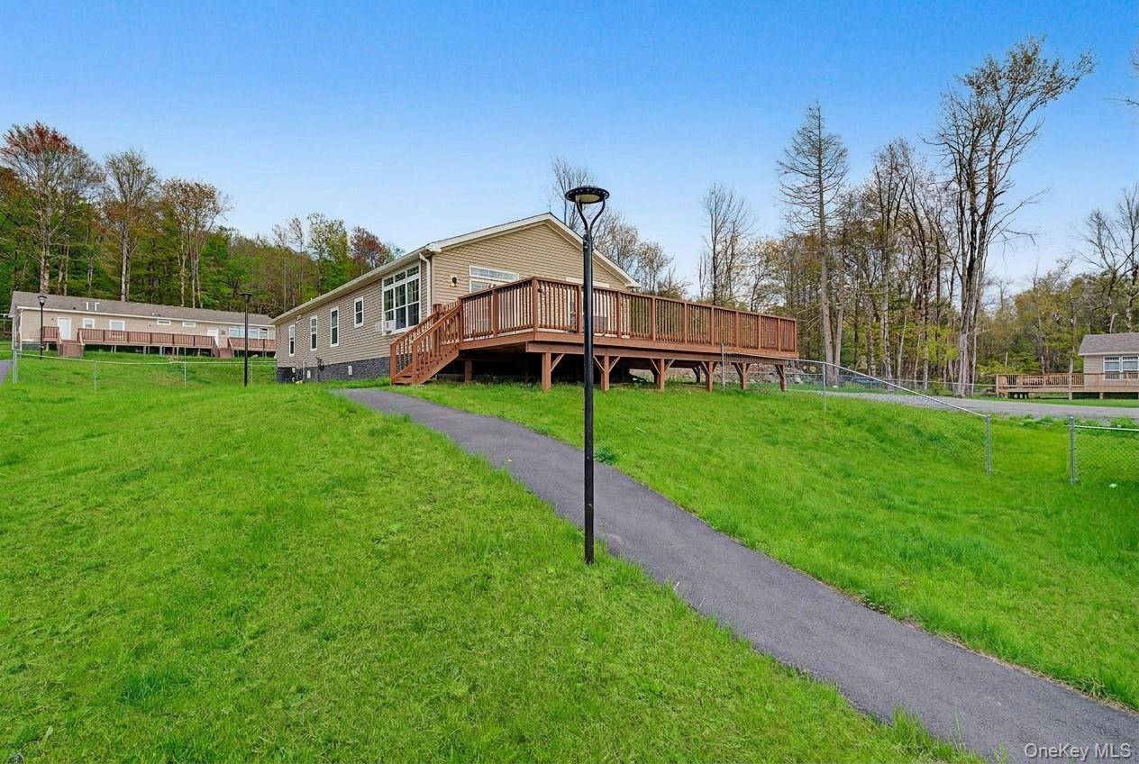 Casa de 5 Dormitorios en Venta en Monticello - Nueva York - EE. UU. - 1